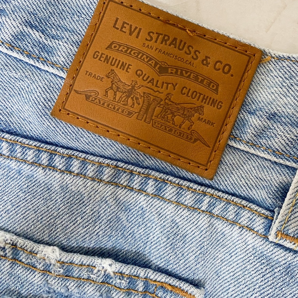 Levi’s deconstructed denim mini skirt NWT 30 - Picture 8 of 9